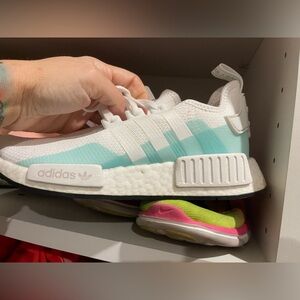 ADIDAS NMD Kids/Mens 5, Women’s 6.5